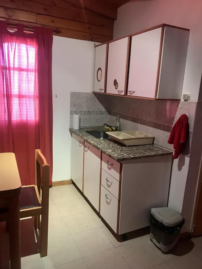 Pequena Casa De Troncos, Detras De Casa Principal No Trabajo Con Tarjeta De Credito Puerto Madryn Exteriér fotografie