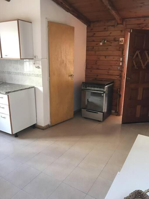 Pequena Casa De Troncos, Detras De Casa Principal No Trabajo Con Tarjeta De Credito Puerto Madryn Exteriér fotografie