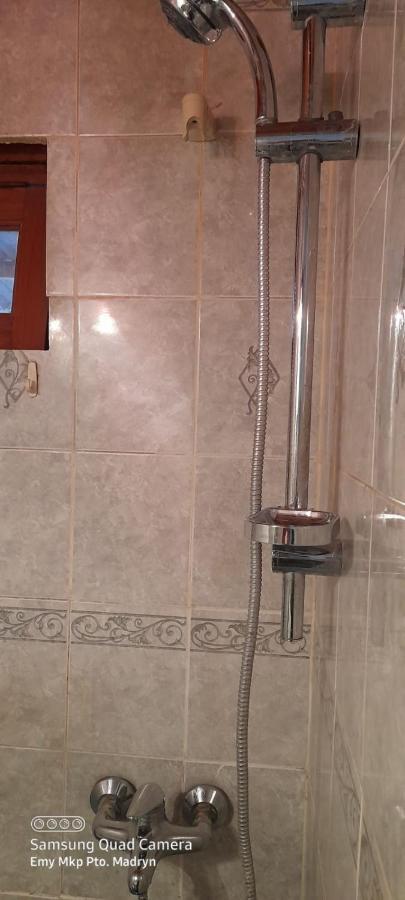 Pequena Casa De Troncos, Detras De Casa Principal No Trabajo Con Tarjeta De Credito Puerto Madryn Exteriér fotografie